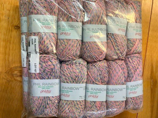 Lana: 20 PELOTES PHIL RAINBOW NUDE – Usato da Bevaix venduto da Kiwi077