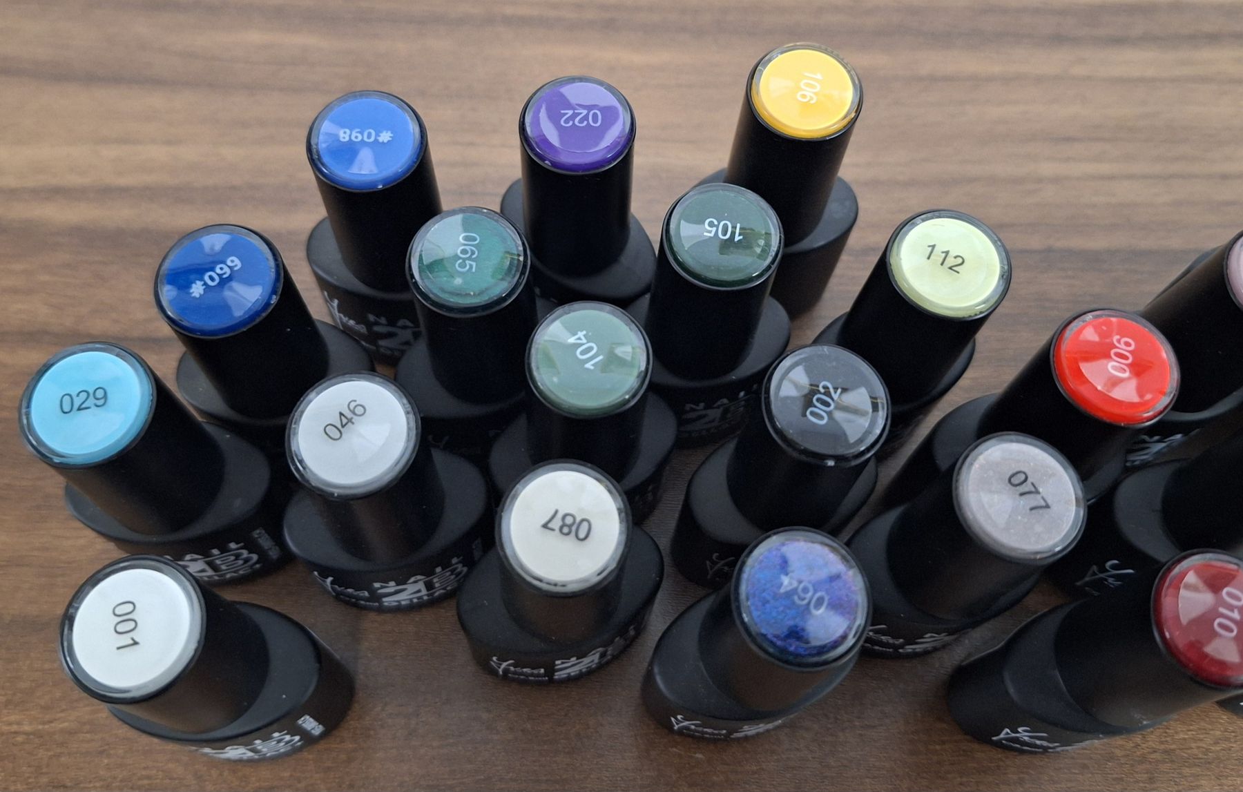 Shellac Smalto per unghie: 29x Yves Swiss Gellack 2B – Nuovo (secondo la descrizione) da Aesch LU venduto da prinzessin_glooria
