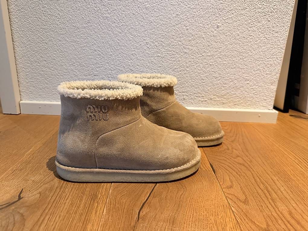Damenschuhe: Miu Miu Booties - Grösse 37 – Gebraucht aus Adligenswil von TST04