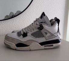 Jordan 4 Retro, Grösse 40