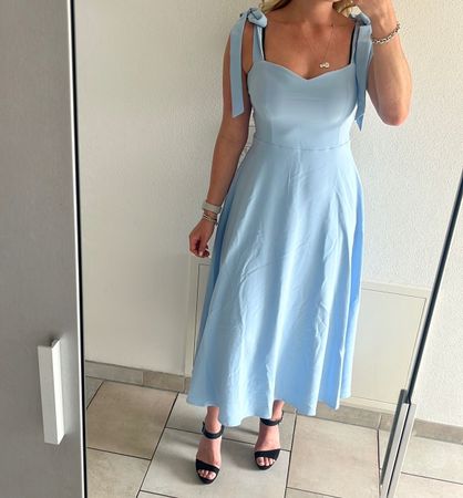 Kleid hellblau gebunden Träger midi neu inkl. Label
