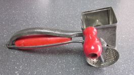 Vintage Handreibe mit Kurbel, Mouh Râpe, Made in France