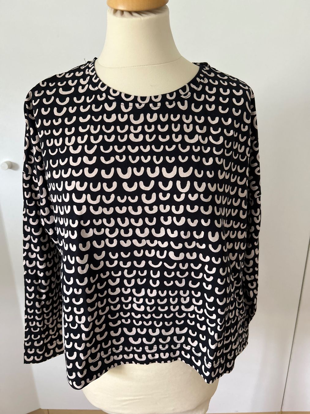 Top: Finnischer Designer Top PAPU – Nuovo (secondo la descrizione) da Feuerthalen venduto da Anna_Swift