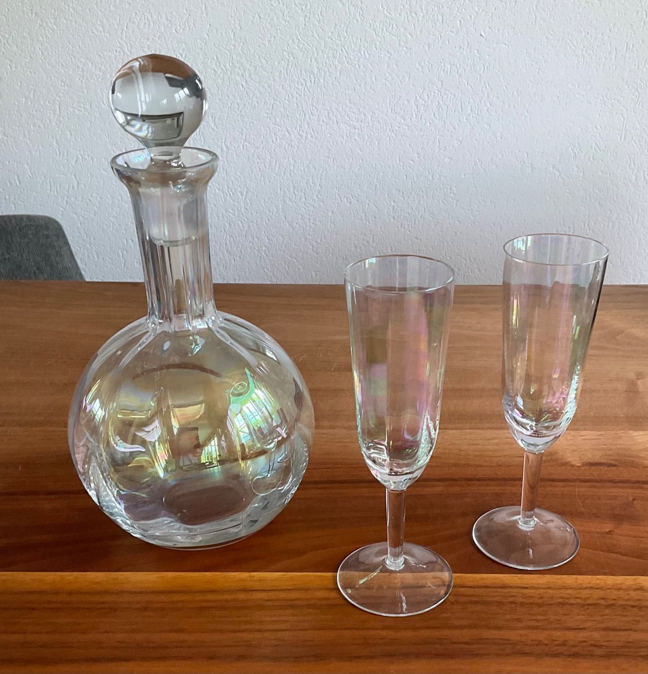 Karaffen: Stilvolle Karaffe mit 2 Champagner-Gläsern – Gebraucht aus Amriswil von Chmm1