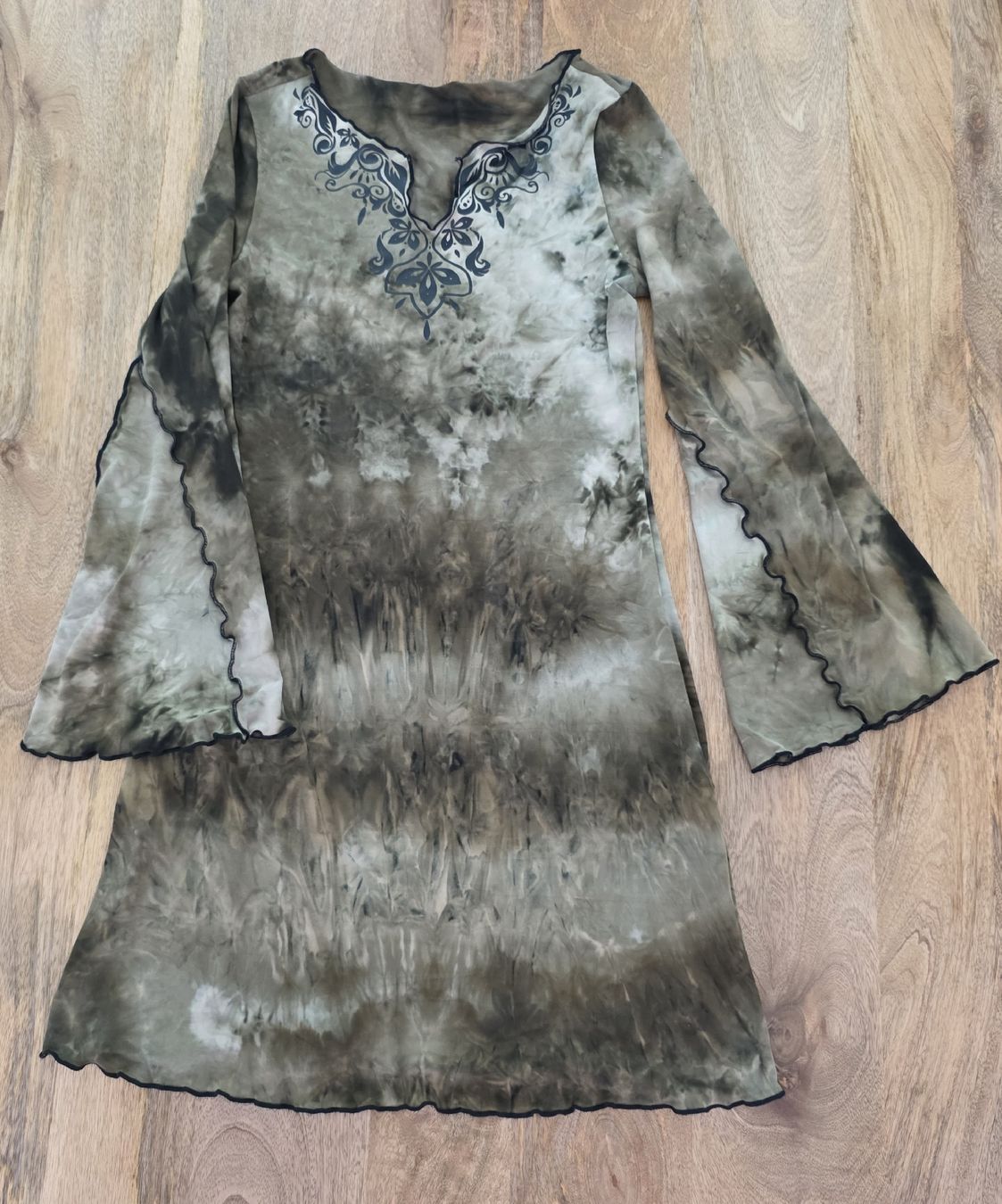 Kleider: Kleid mit Druckmuster und Spitze Grösse M  – Neu (gemäss Beschreibung) aus Rheinsulz von Gilea 4