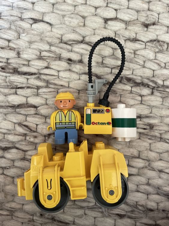 Duplo Spielzeuge: Lego Duplo Ville gelbe Walze mit Tankstelle und Figur! – Gebraucht aus Männedorf von Dorrii85
