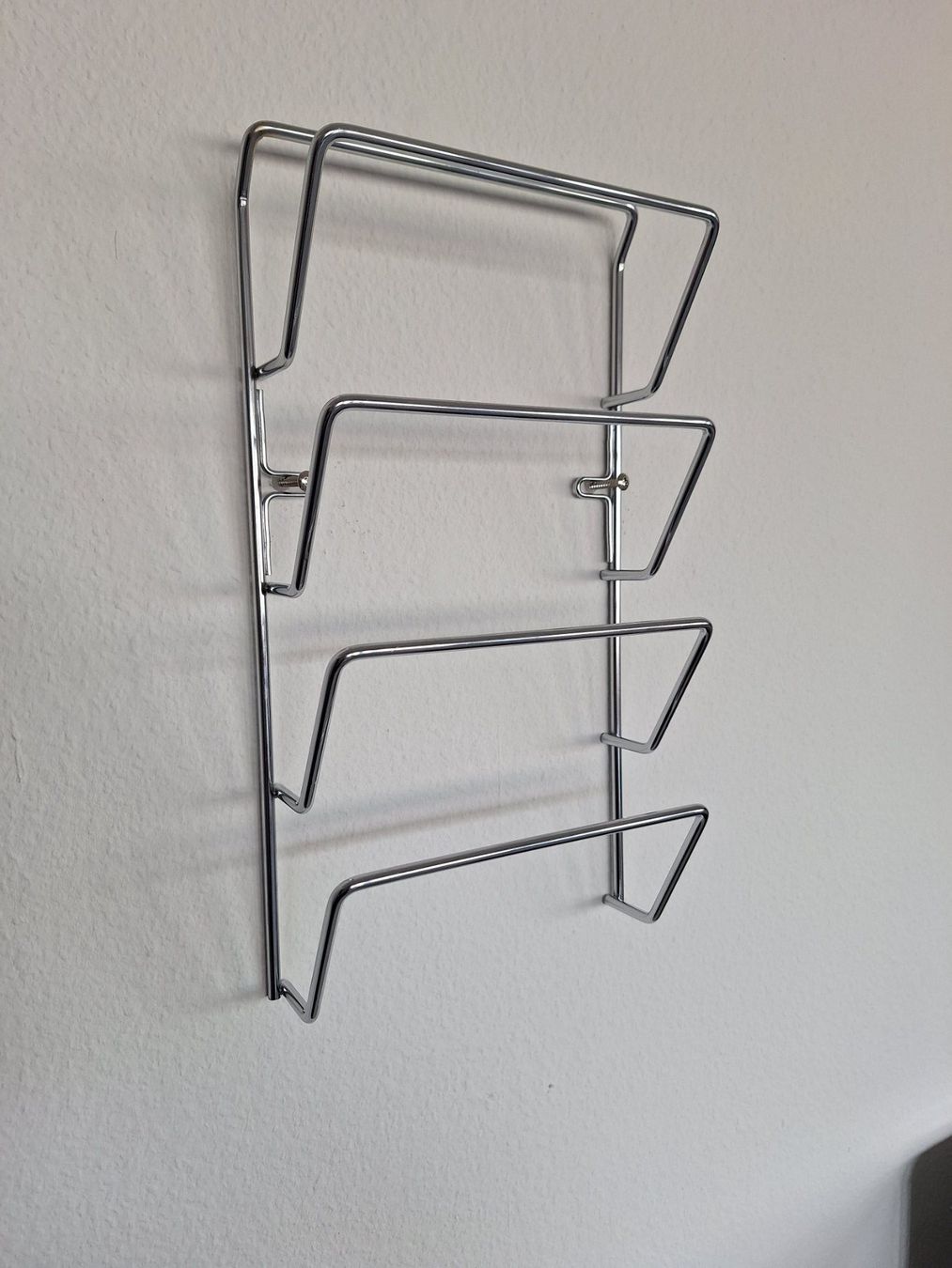 Supporti a parete: Wand-Zeitungshalter verchromt, 4 Fächer – Nuovo (secondo la descrizione) da Spreitenbach venduto da Ringog 4