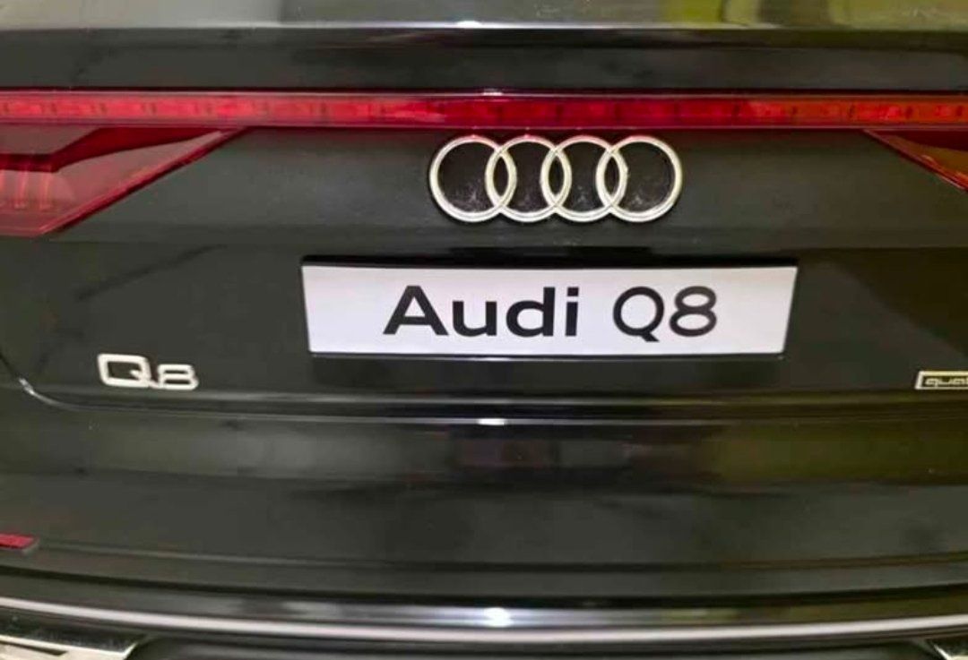 Veicoli per bambini: Audi Q8 électrique – Usato da Biel/Bienne venduto da ang_t57h 7