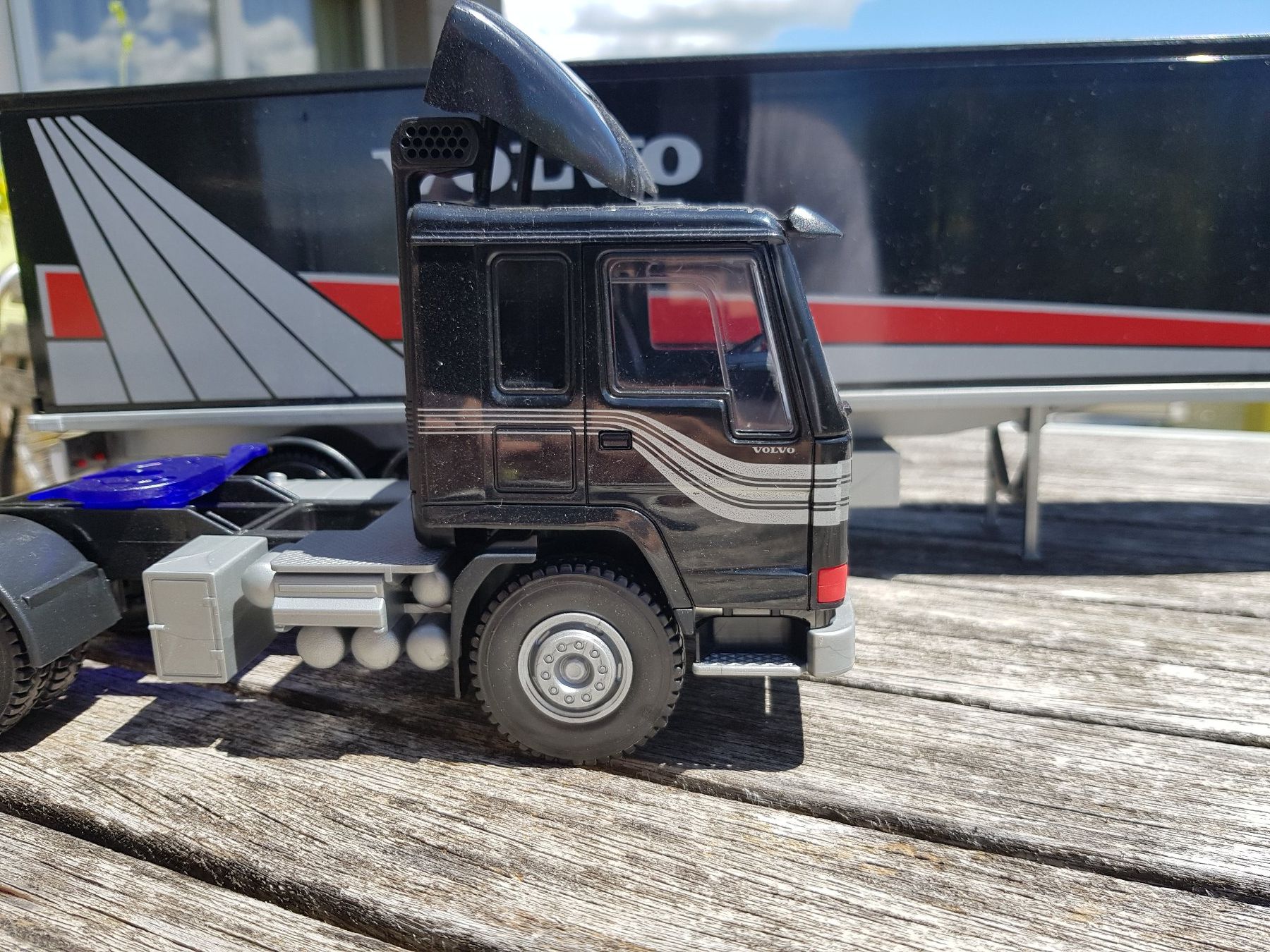 Kit di modellismo & Modellini statici: Volvo Modelllastwagen – Usato da Jona venduto da dampfnuggi 2
