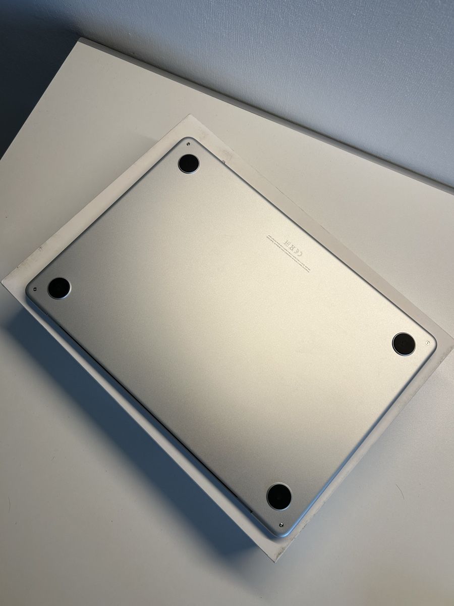 Apple Notebook: Mac Book Air M4 – Nuovo (secondo la descrizione) da Fislisbach venduto da amgt 4