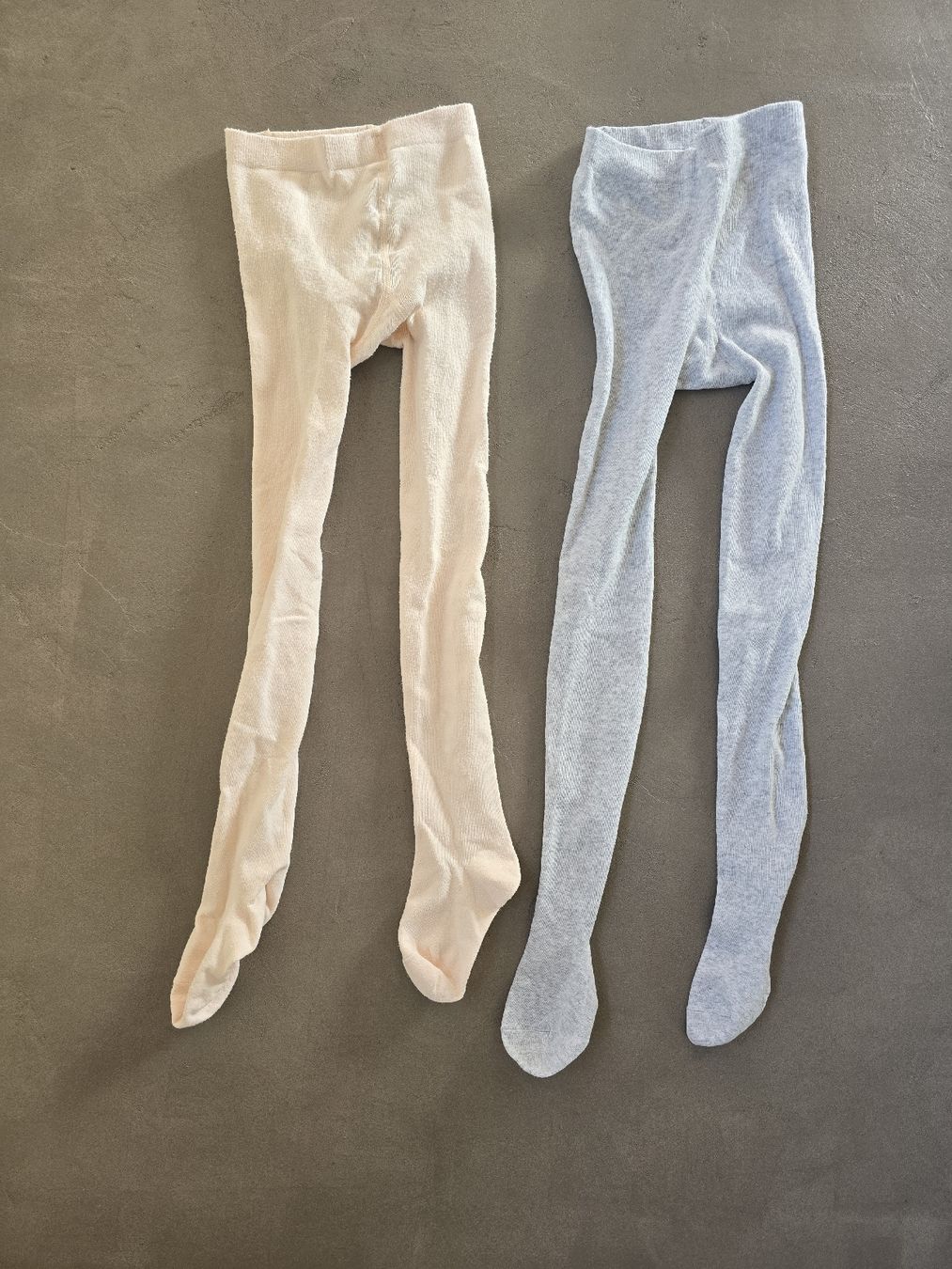 Strumpfhosen & Leggings: Strumpfhosen Grösse 35-38 – Gebraucht aus Büron von Liv7