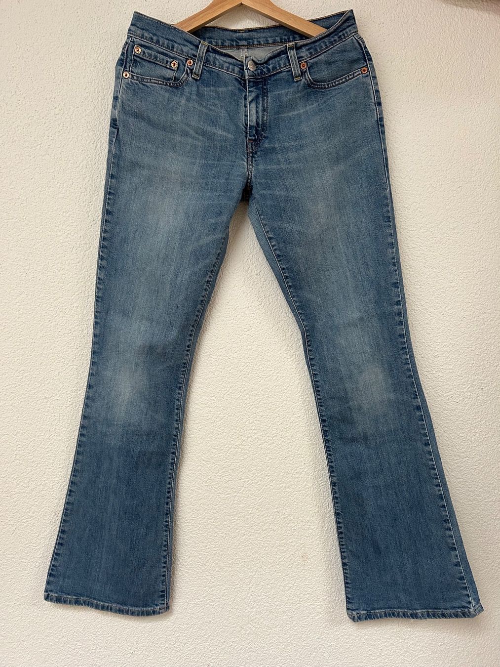 Levi's Jeans: Levi's Lowwaist Jeans – Usato da Gwatt (Thun) venduto da viv_k57m 1