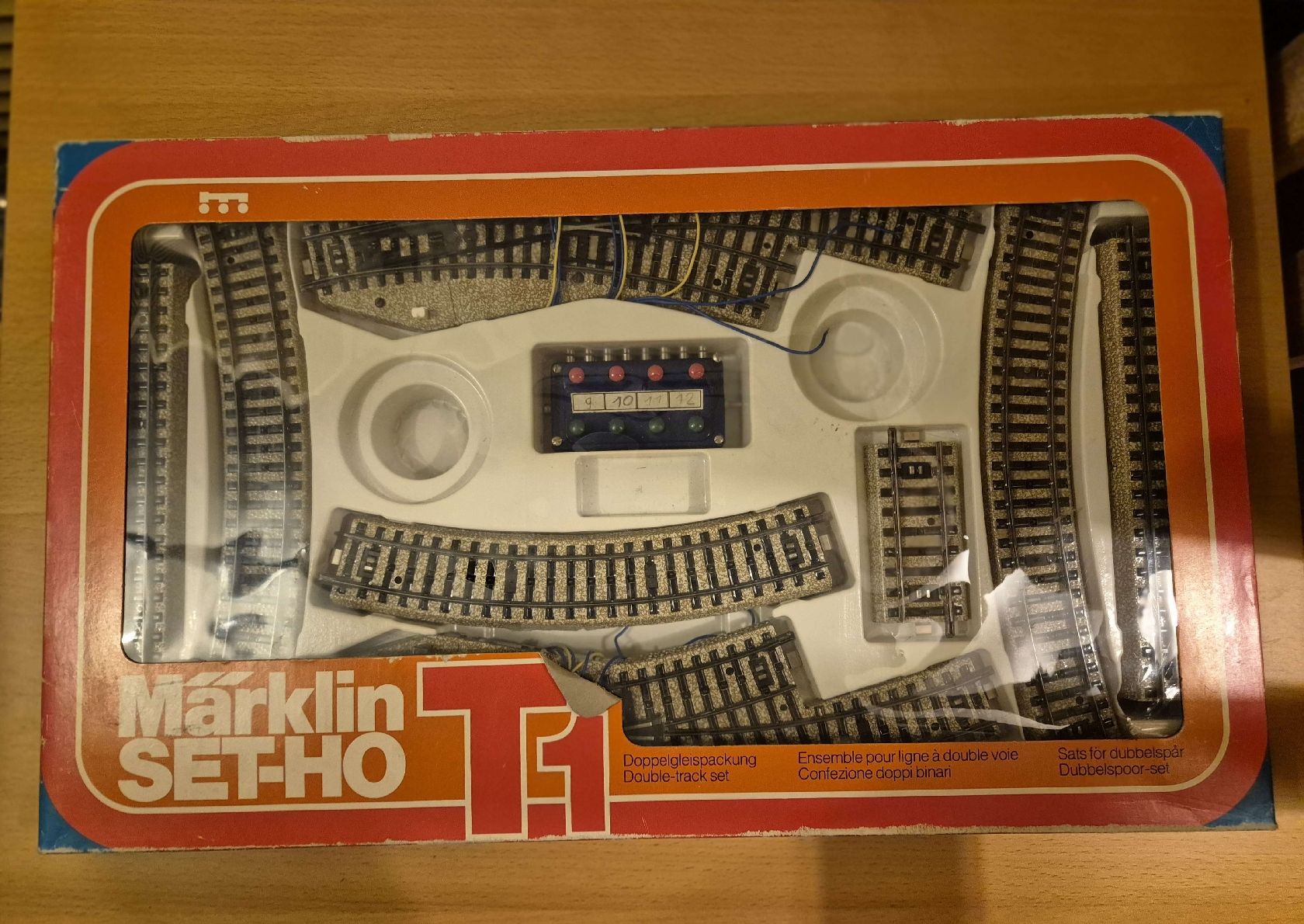 Märklin Modellini di ferrovie: Märklin H0, Gleispackung T – Usato da Männedorf venduto da Frangi_15