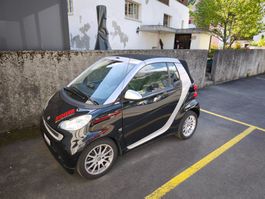 Smart fortwo Cabrio schwarz 85PS