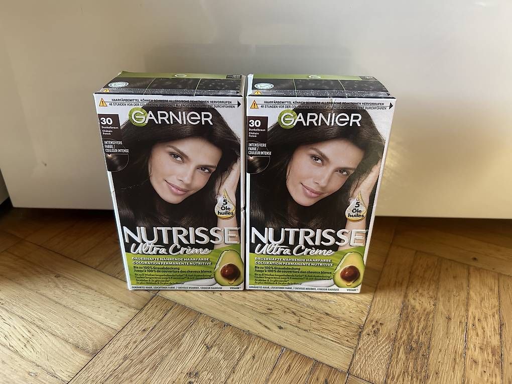 Tinte: 2x Garnier Haarfarbe Dunkelbraun 30 – Usato da Elgg venduto da mel_72b9