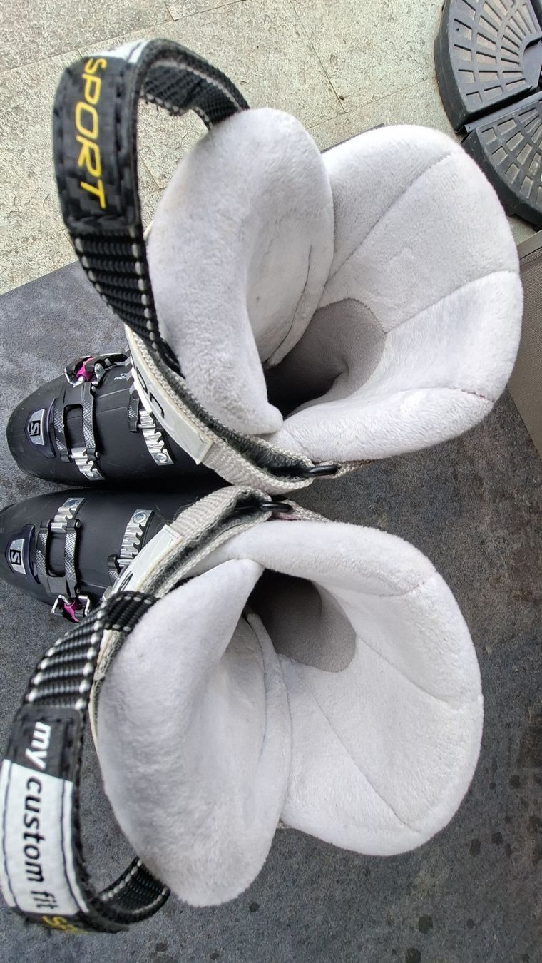 Salomon Damenschuhe: Skischuhe Marke Salamon – Gebraucht aus Schinznach Dorf von bas_f75f 3