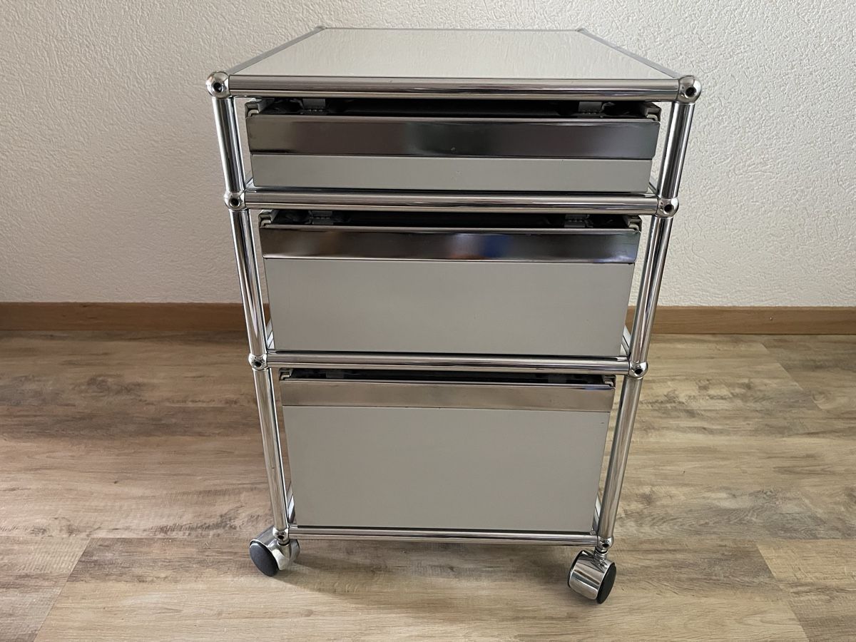 USM Korpus: USM Haller Rollcontainer Büromöbel 3 Schubladen hellgrau – Defekt aus Buchberg von jay13013 2