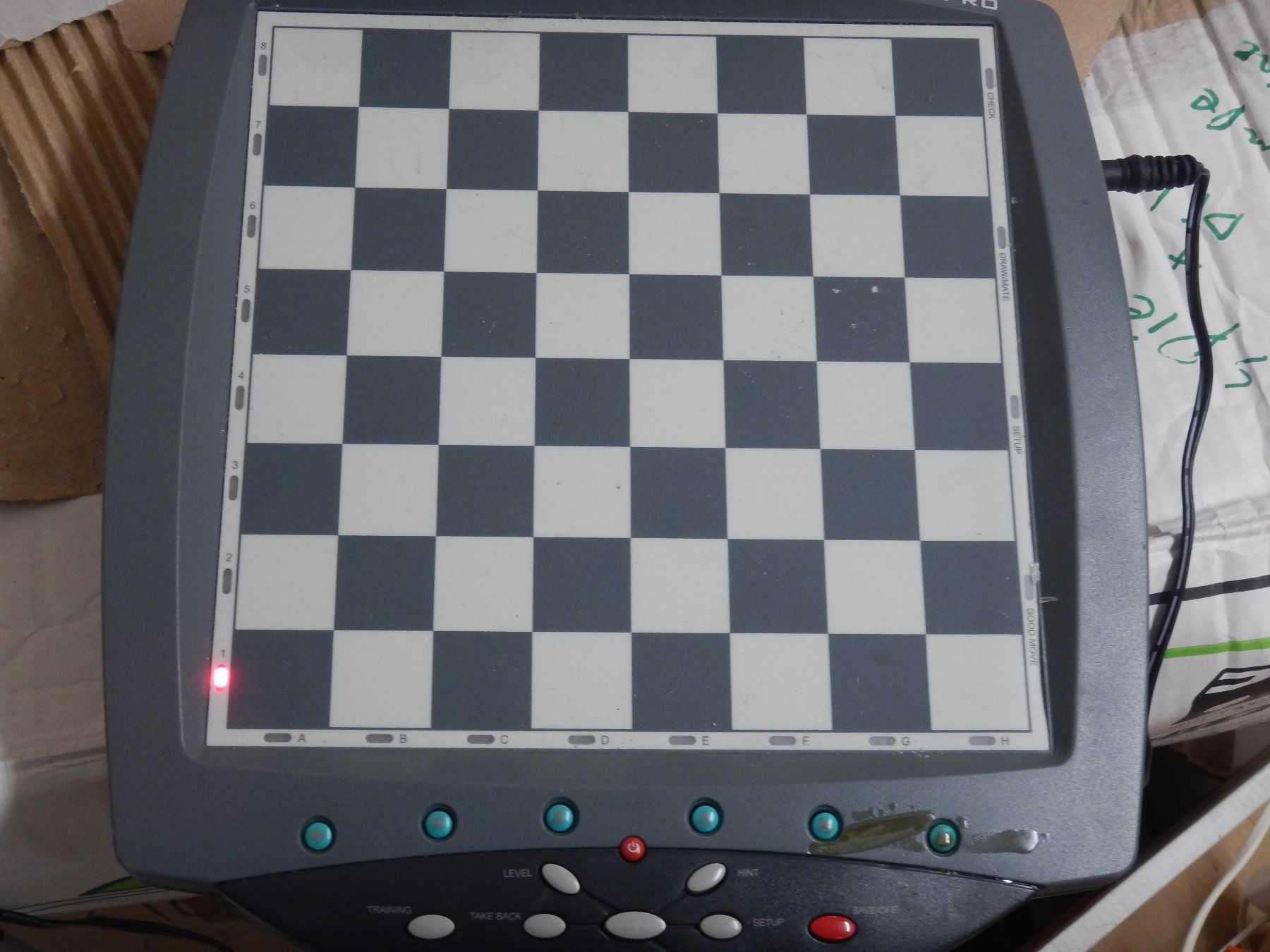 Giocattoli: Schachcomputer Lexibook Chessman Pro CG1400 – Usato da Zürich venduto da danihell 4
