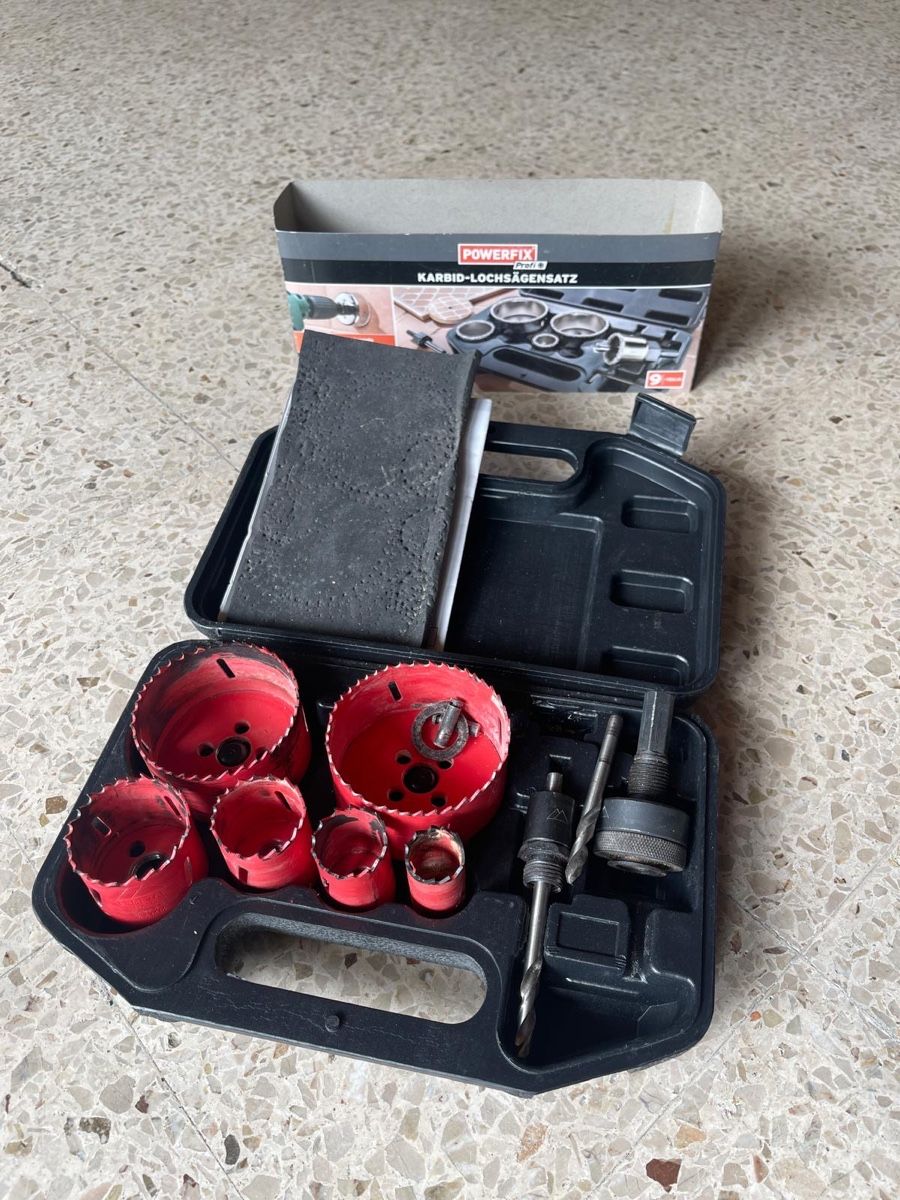 Alle Werkzeuge: Kit scies cloches differents modèles  – Gebraucht aus Gerolfingen von Dodging