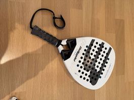 Bullpadel Vertex 05 2026 en très bon état.