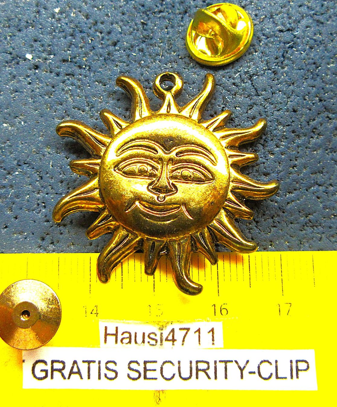 Swiss Placchette & Badge: SONNE PIN GEPRÄGT 40mm GROSSS – Usato da Ettingen venduto da Hausi4711