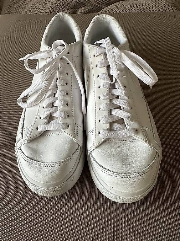 Damenschuhe: Nike Sneakers weiß Gr. 39 – Gebraucht aus Stäfa von DearDarling 2