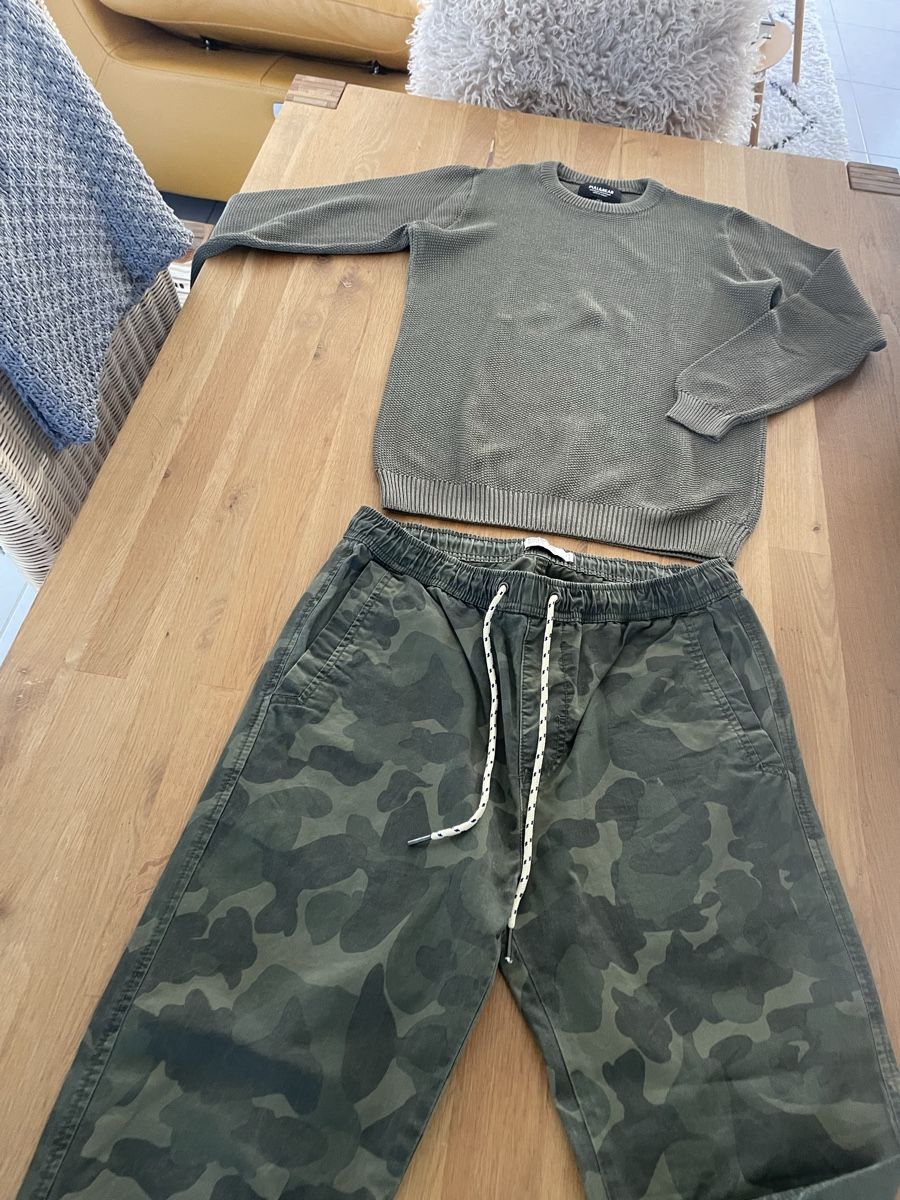 Lotti di vestiti: Pullover und Hose Pull&Bear Set oliv Camouflage Grösse S – Usato da Dübendorf venduto da jlu_r7hz 1