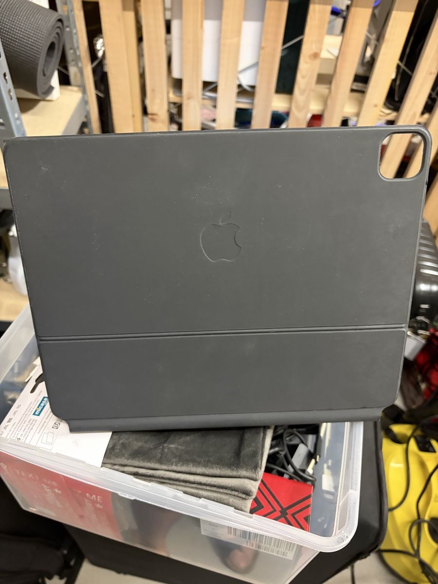 Apple Tastaturen: Apple Magic Keyboard for iPad Pro 12.9-inch – Gebraucht aus Zürich von jer_92rr 2