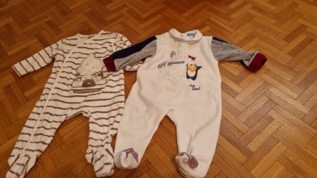 2 pyjamas taille 68