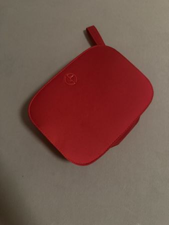 Giorgio Armani red cosmetic tasche