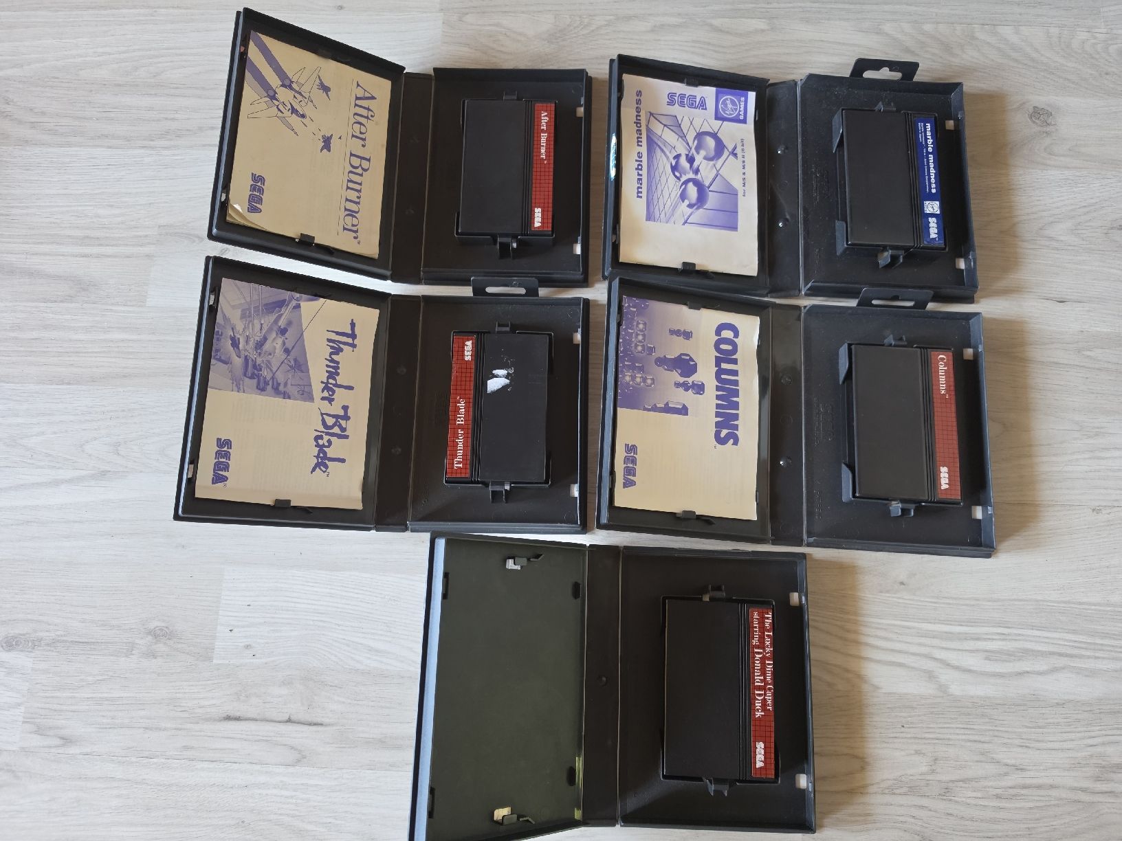 Sega Giochi: Sega Master System II + SG Commander + 5 Spiele – Usato da Tafers venduto da whereyogamesat 3