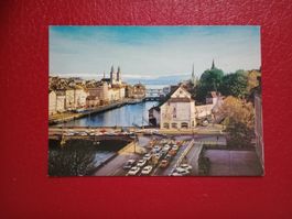 Zürich Stadt Blick auf Limmat Alpen viele alte Autos