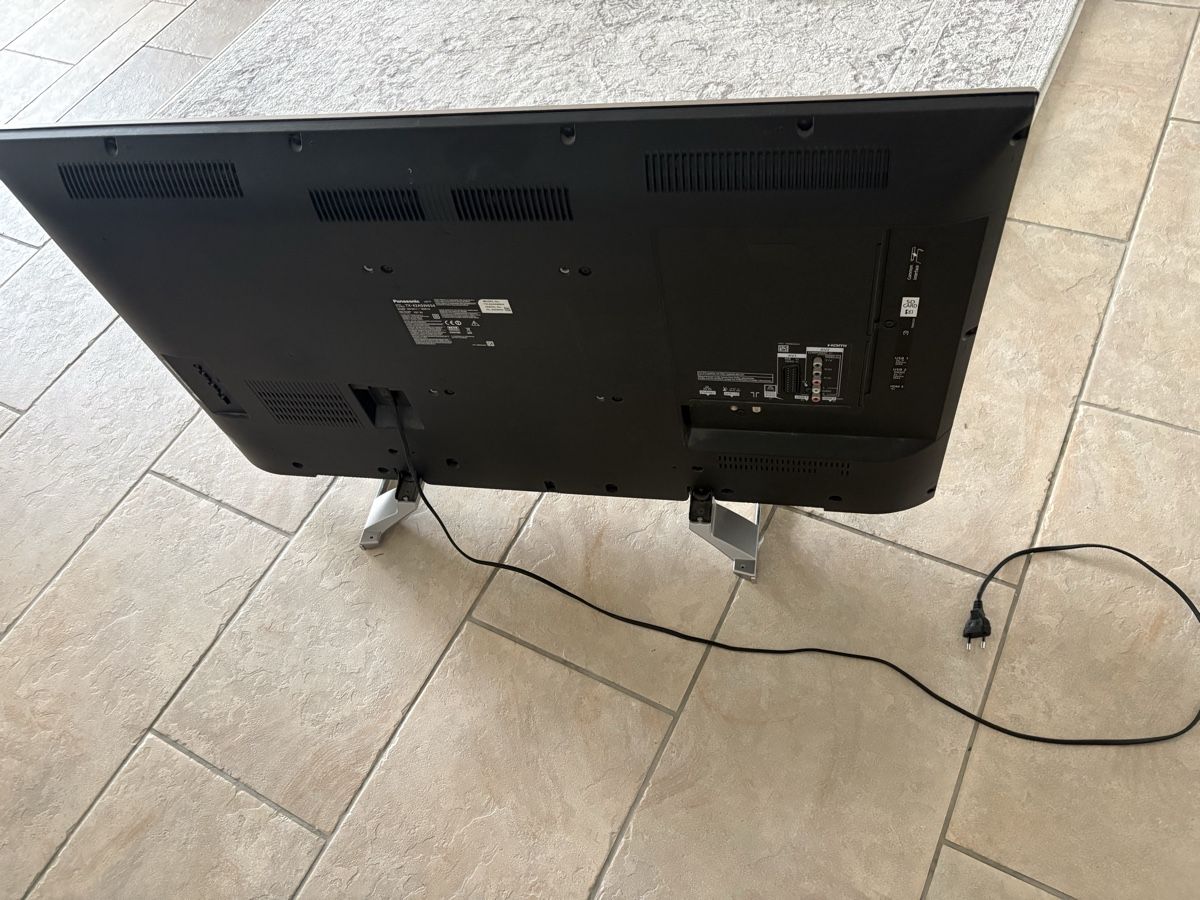 Panasonic Appareils TV: Fernseher Panasonic gebraucht – D'occasion à Baden par jon_p9nc 2