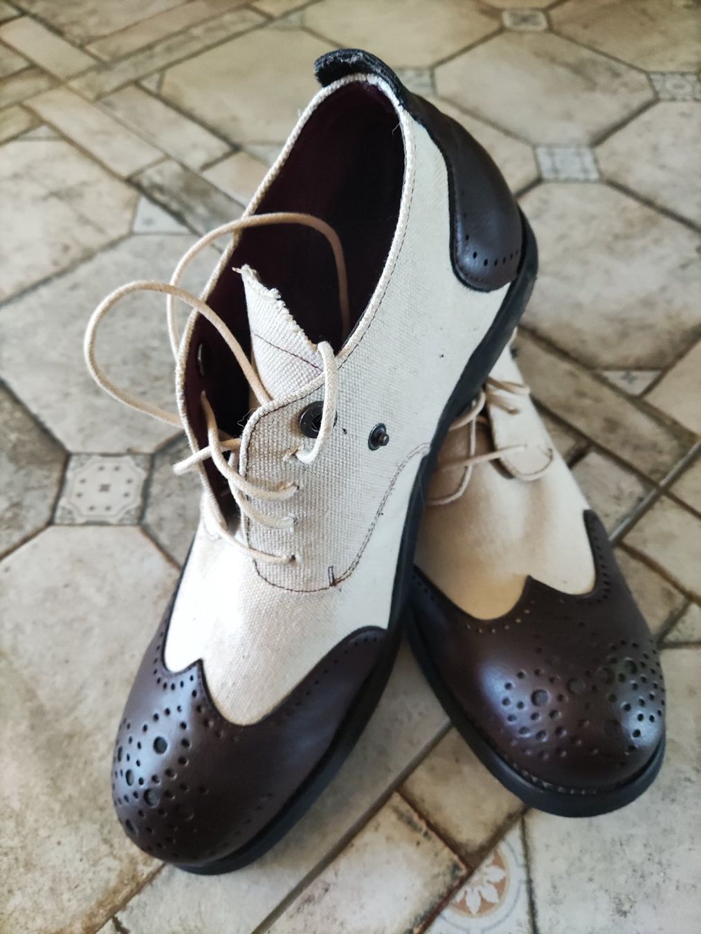 Scarpe da uomo: Eyecatcher Herrenschuh, gr. 43 – Usato da Arboldswil venduto da Ve1774