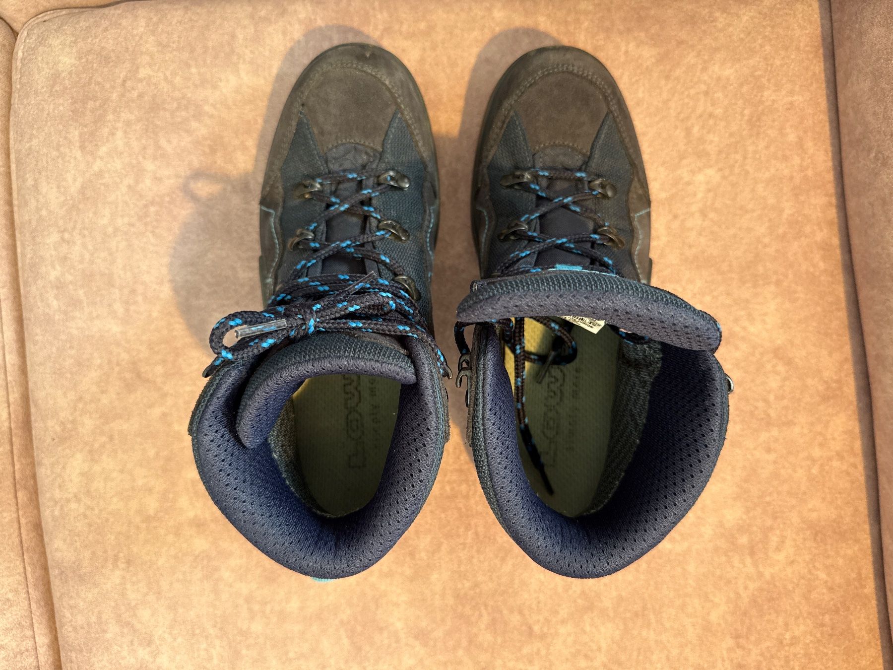 Lowa Scarpe per ragazzi: LowaWanderschuhe Grösse 36 Gore-Tex Bergschuhe – Usato da Büren NW venduto da DBOSS01 2