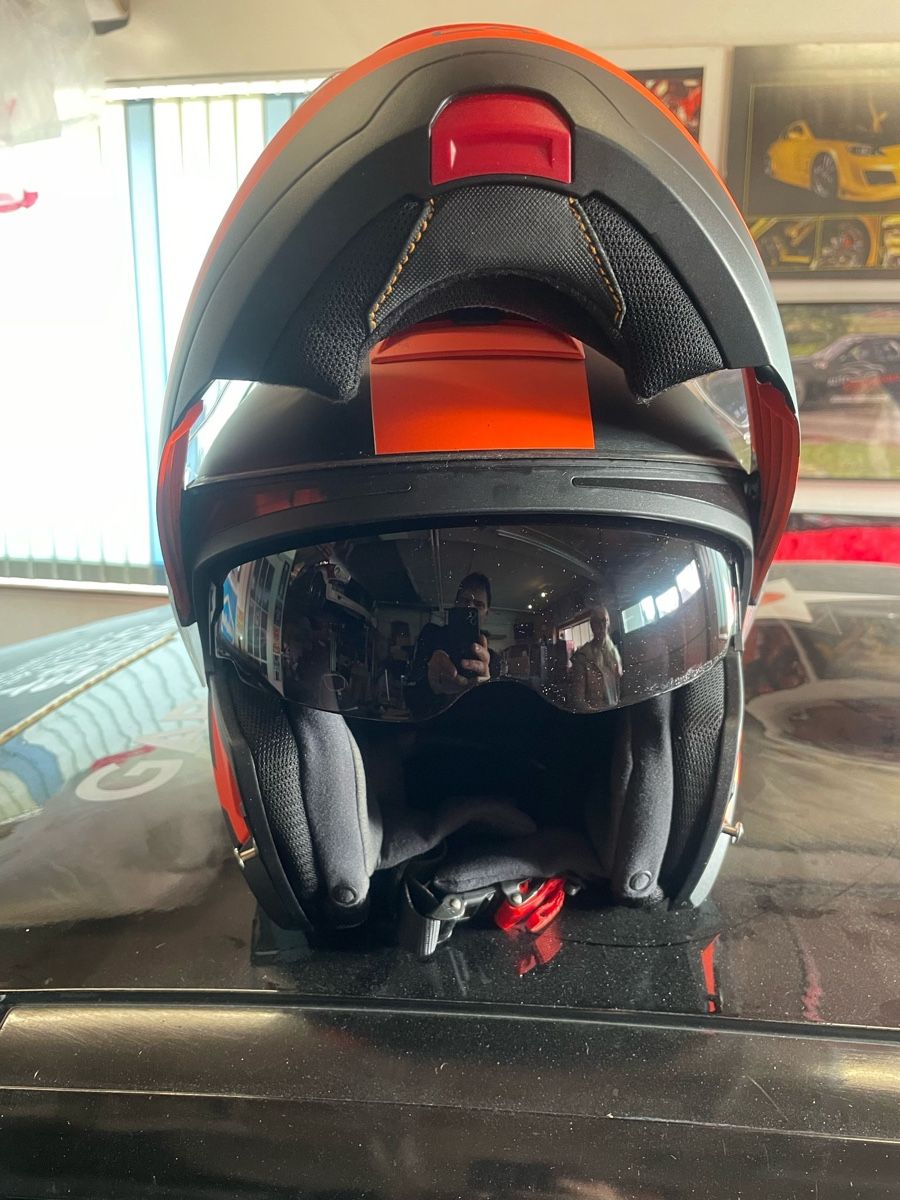 Caschi & visiere: Helm Scorpion – Usato da Liebistorf venduto da Coyotes 1