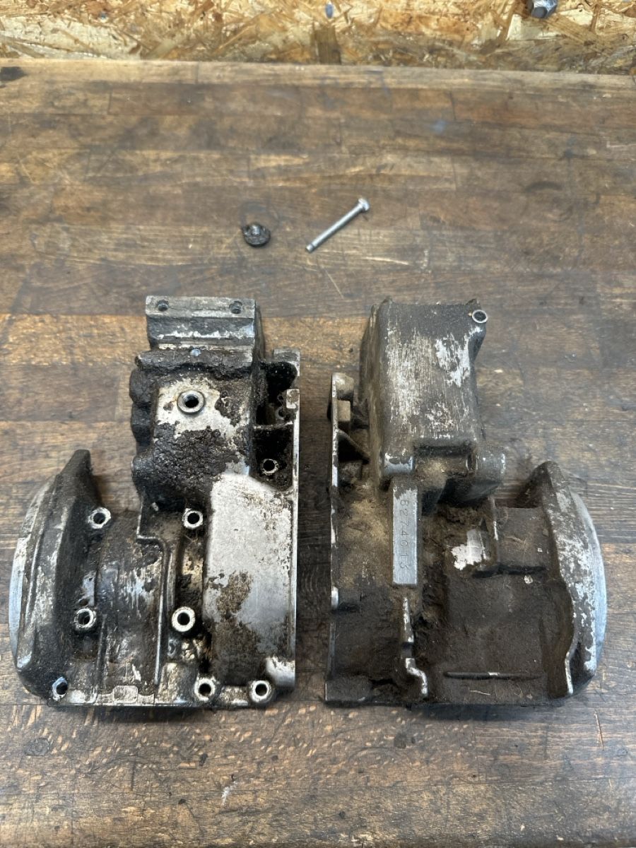 Puch Ciclomotori: Puch Maxi Motorengehäuse – Usato da Rebstein venduto da Svnb03 1