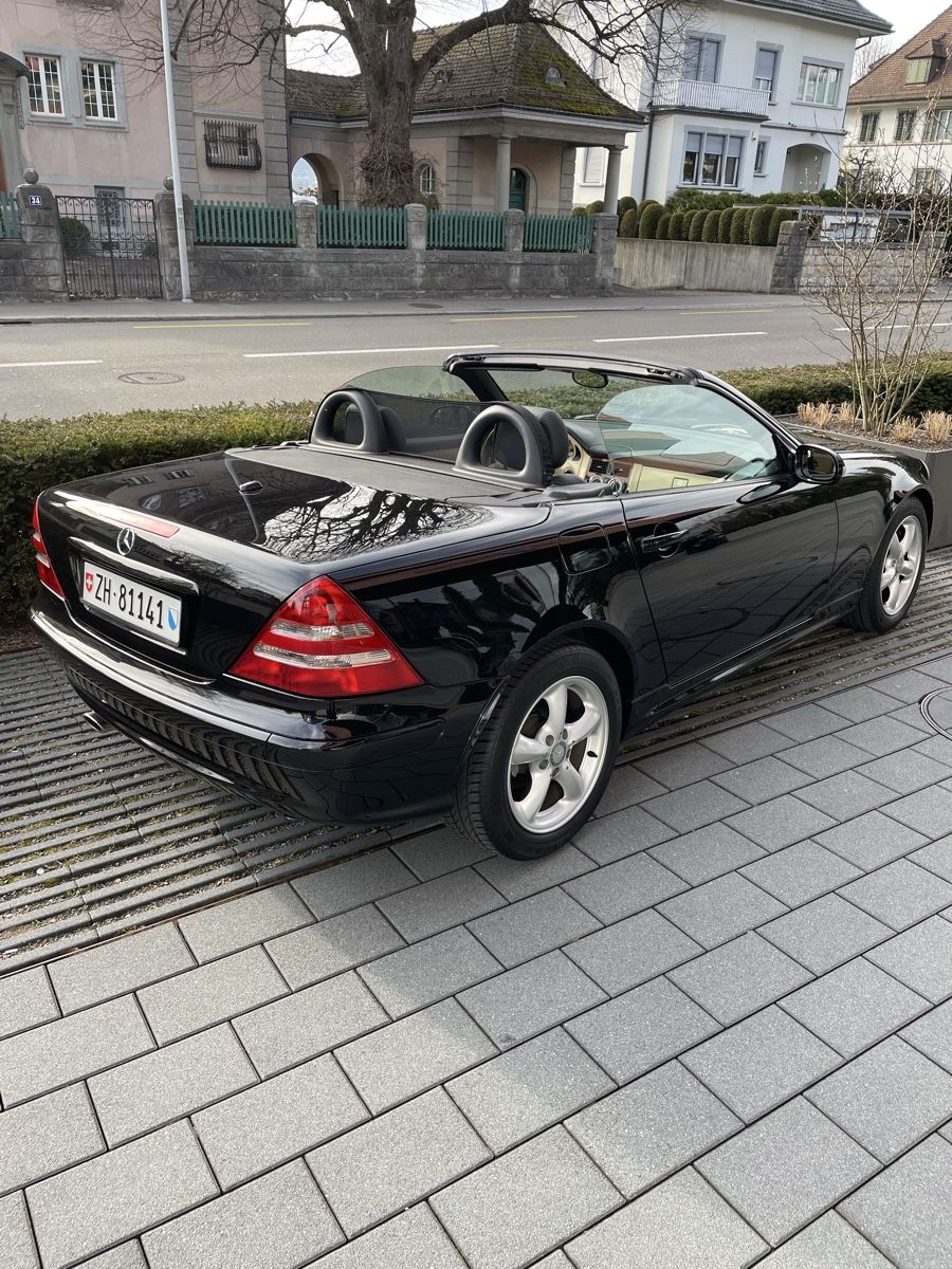 Mercedes-Benz Automobili: Mercedes slk320 2004 – Usato da Küsnacht ZH venduto da Conan11 3