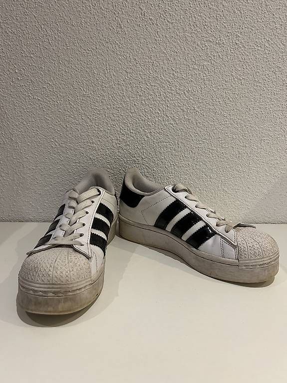 Chaussures femmes: ADIDAS Superstar Grösse 36 – D'occasion à Merenschwand par exclusive4you5634 4