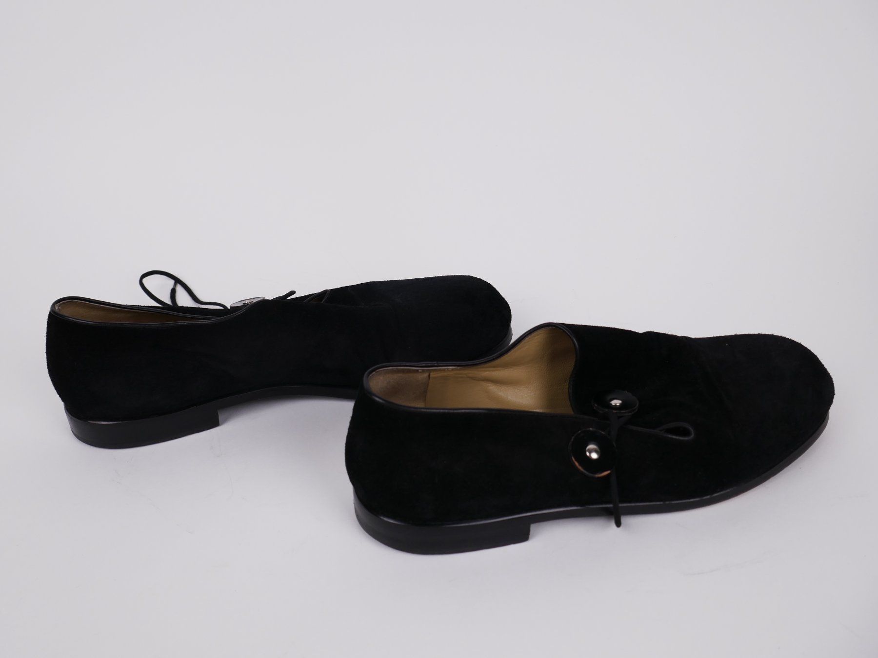 Scarpe da donna: Wildleder Loafer Tokio Kumagai – Usato da Urtenen-Schönbühl venduto da Restwert_Schoenbuehl 1