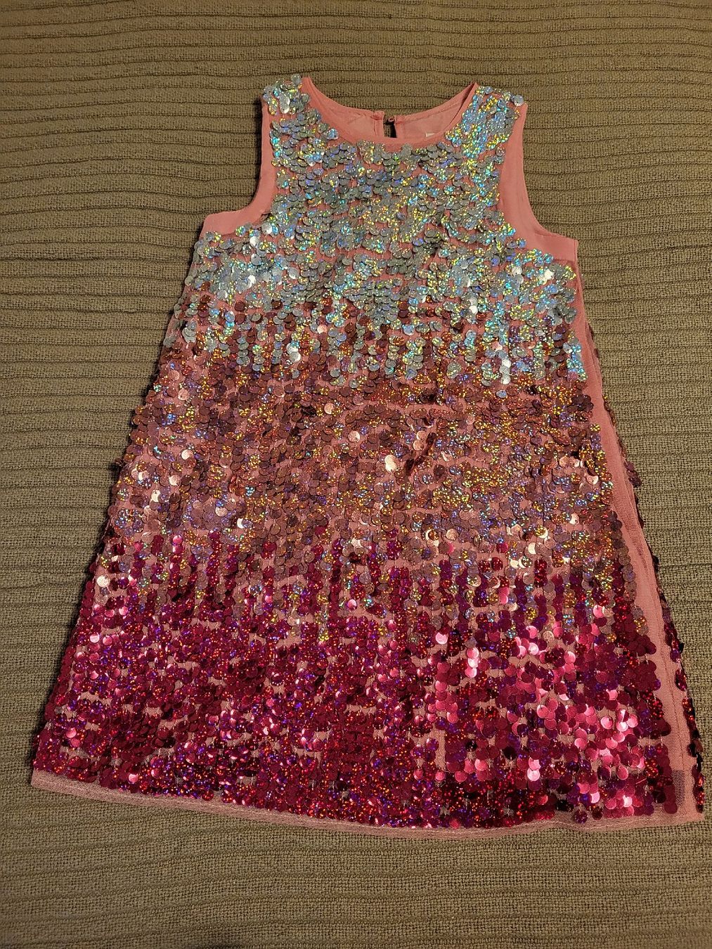 H&M Kleider & Röcke: Glitzerndes Paillettenkleid Mädchen Gr. 110 – Neu (gemäss Beschreibung) aus Biel/Bienne von Aare5