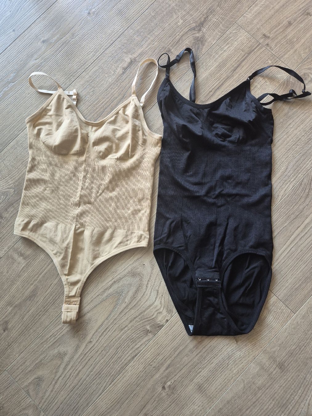 Top: Formender Body Schwarz & Beige Gr L NEU! – Nuovo (secondo la descrizione) da Oberbuchsiten venduto da Wilandra