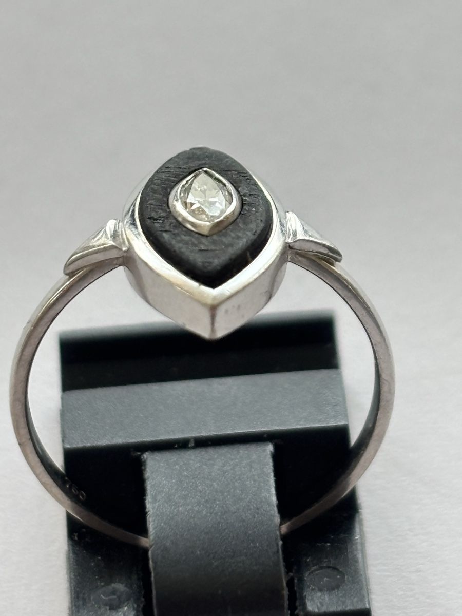 Anelli: Weissgoldring 750 mit Onyx / Diamant – Usato da Langnau am Albis venduto da flusspflege