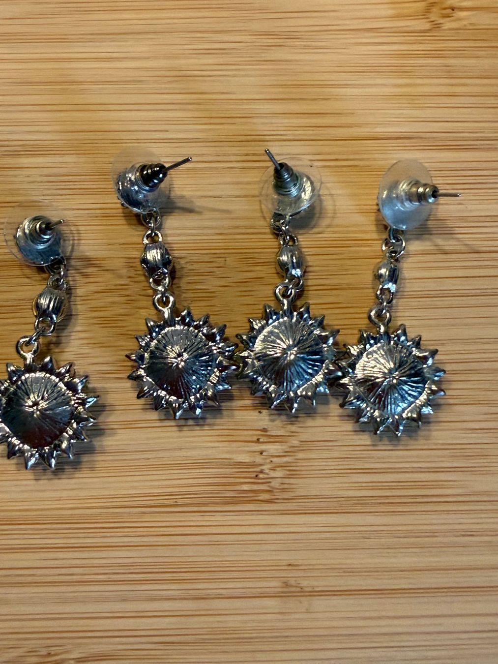 Orecchini pendenti & Orecchini a lobo: Modeschmuck - 2er Set Ohrringe schwarz und transparent – Usato da Basel venduto da zukk_ 1