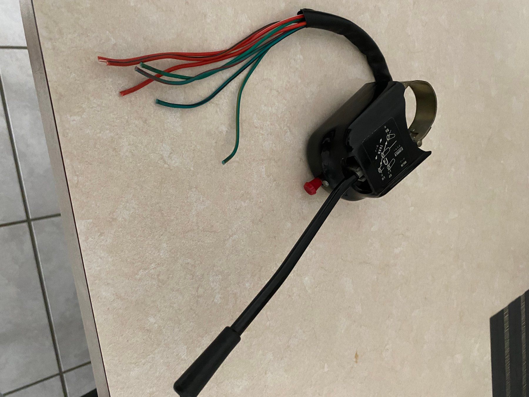 Toutes les pièces auto: Fahrzeug Blinkerschalter Einheit (Oldtimer) – D'occasion à Hoeri par remove