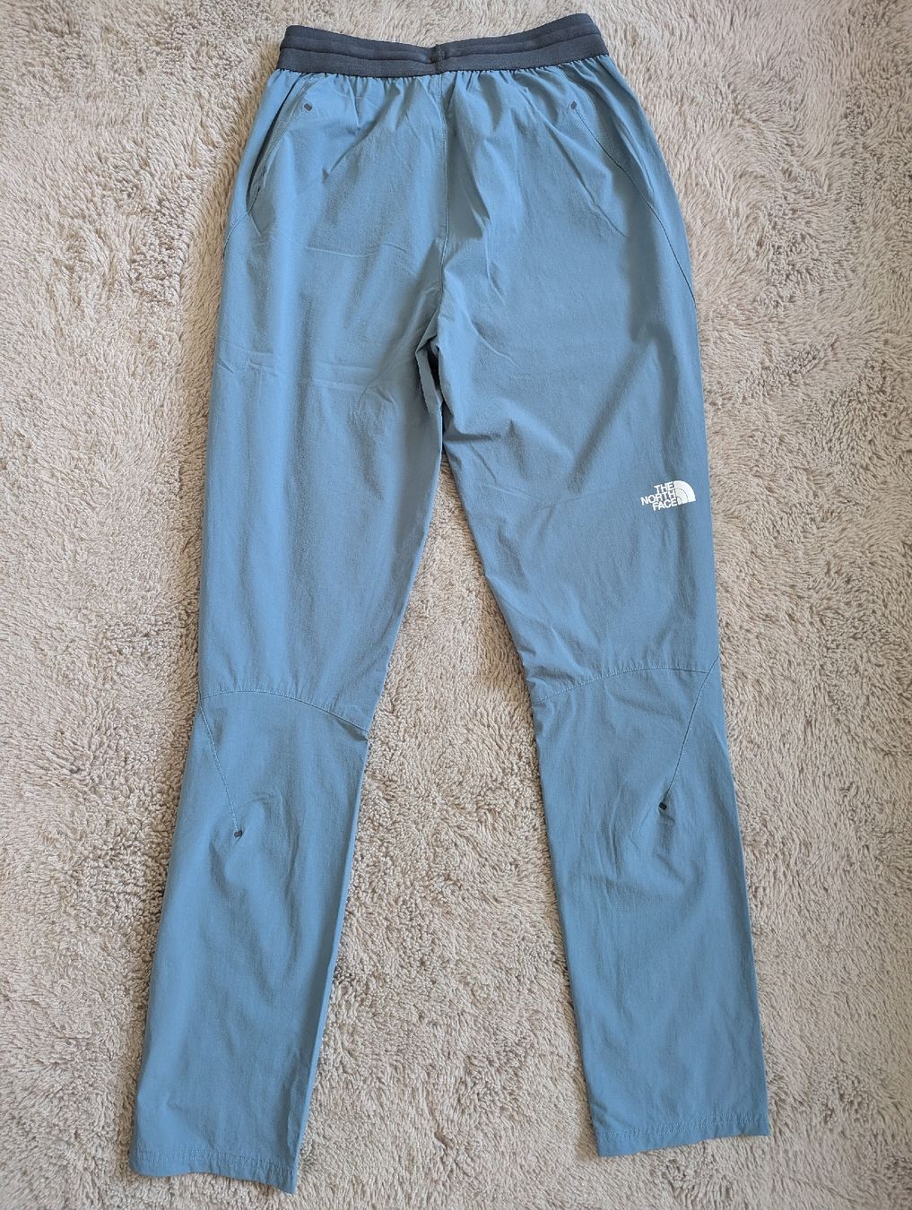North Face Pantaloni: pantalon the North face S – Nuovo (secondo la descrizione) da Montreux venduto da dem_gyt9 3