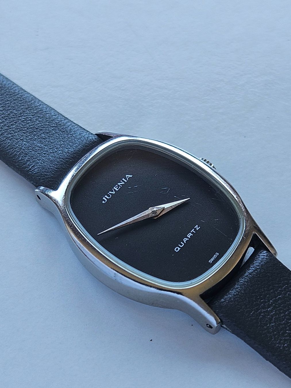Juvenia Orologi: 562 Juvenia Quartz Damenuhr – Usato da Berikon venduto da mmm21 1