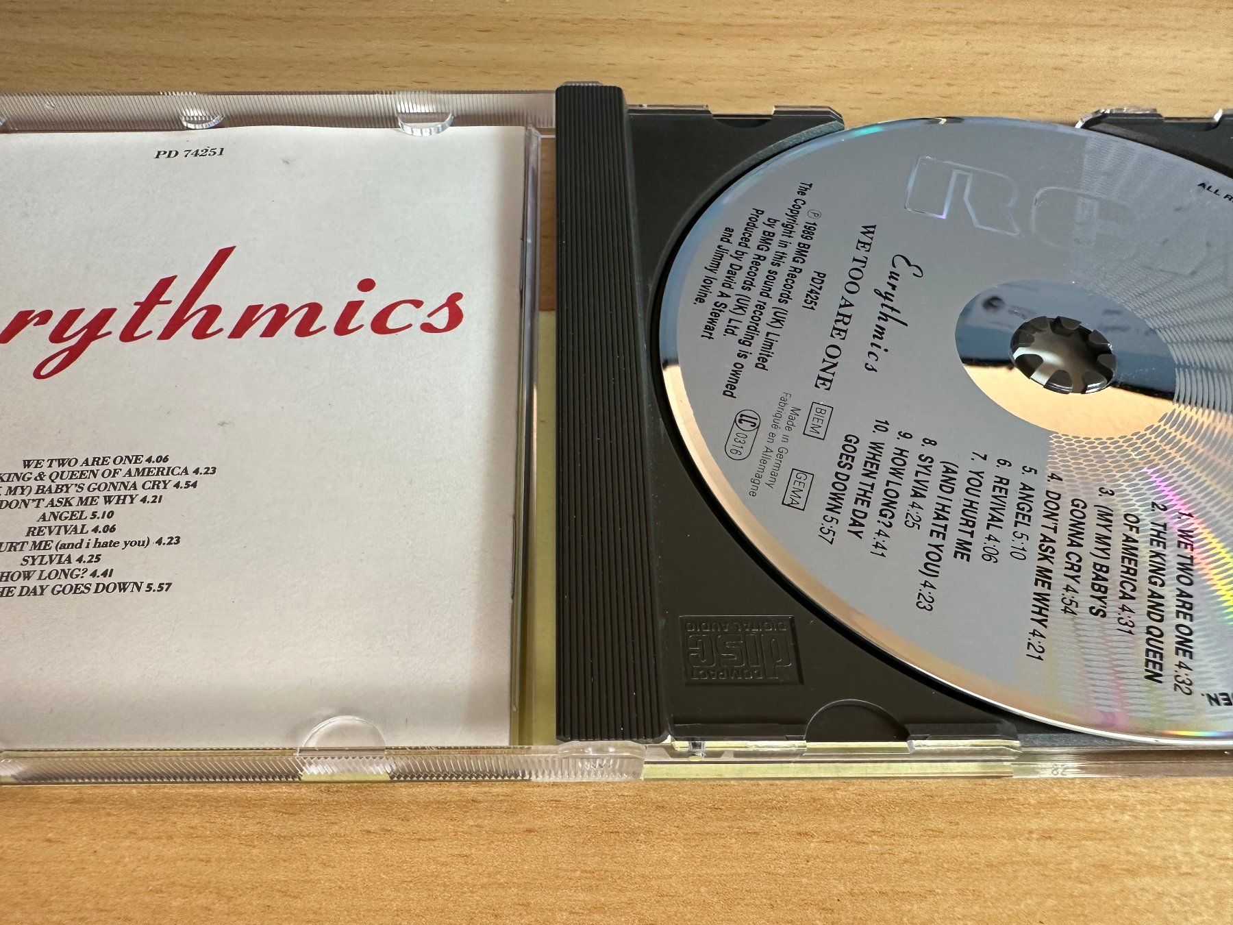 CD: Eurythmics – We Too Are One – Usato da Rikon im Tösstal venduto da Alpenmutz 2