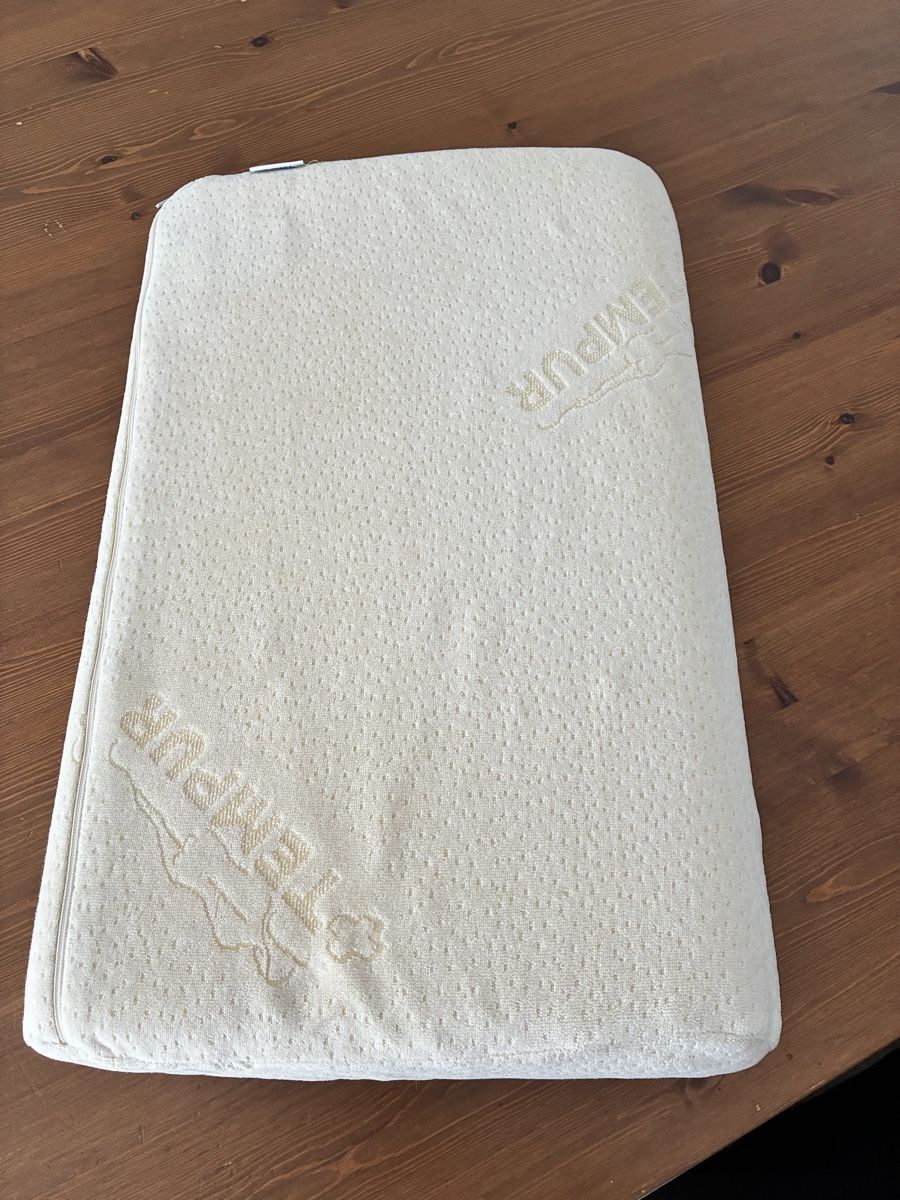 Tempur Coussins: Tempur Kissen – D'occasion à Widnau par let_qf7g 2