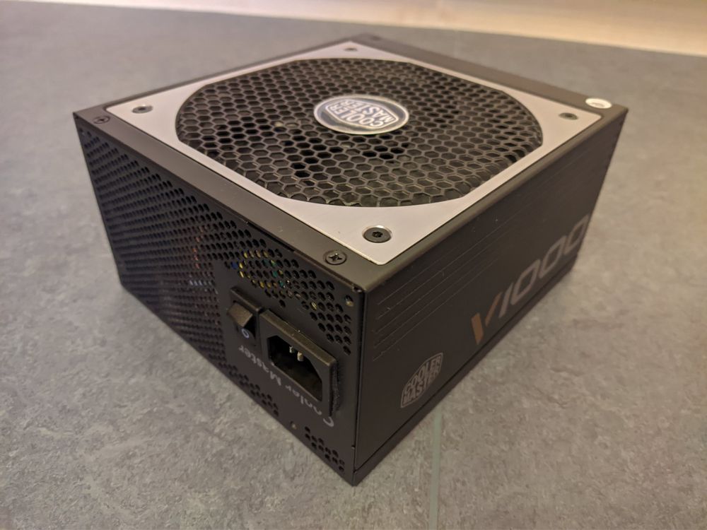 Power Supply Cooler Master V1000 80 PLUS Gold 1000W Kaufen auf Ricardo
